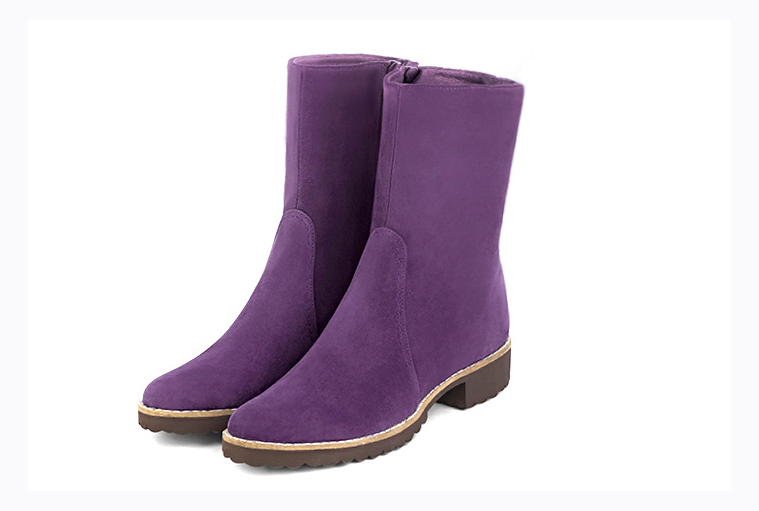 Amethyst purple women's ankle boots with a zip on the inside. Round toe. Flat rubber soles. Front view - Florence KOOIJMAN